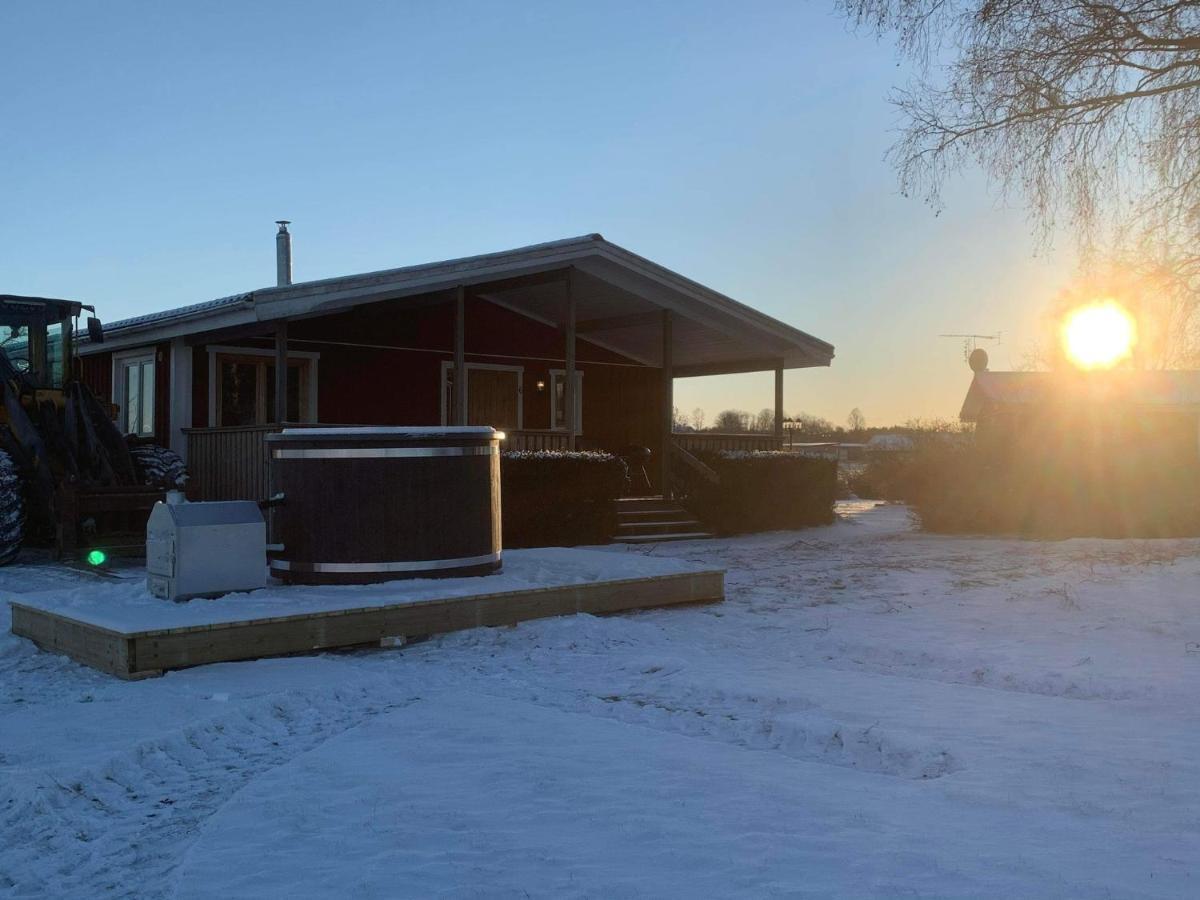 Sjoetorps Saeteris Stugby Villa Larv Eksteriør billede